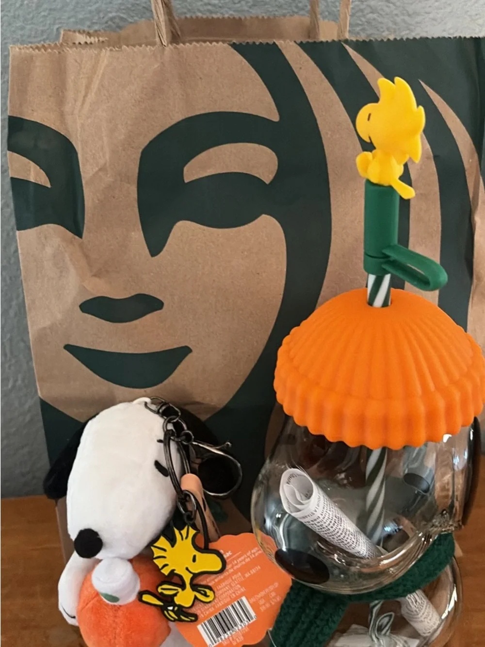 Starbucks limited Snoopy Plush Keychain with snoopy cup